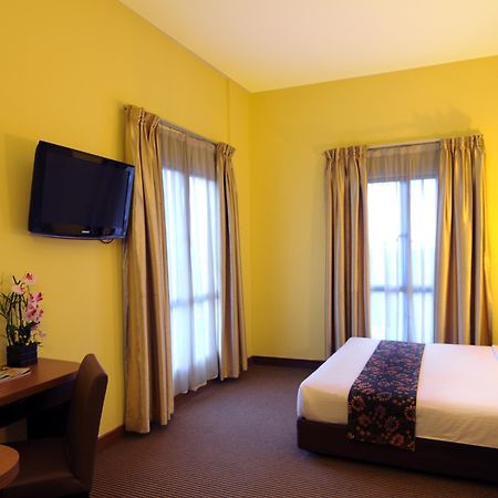 Hotel Sentral Kl @ Kl Sentral Station Куала-Лумпур Экстерьер фото