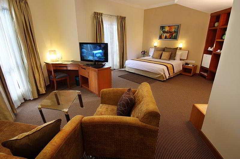 Hotel Sentral Kl @ Kl Sentral Station Куала-Лумпур Экстерьер фото